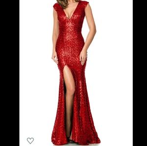 Mediun red sequined dress with leg slit